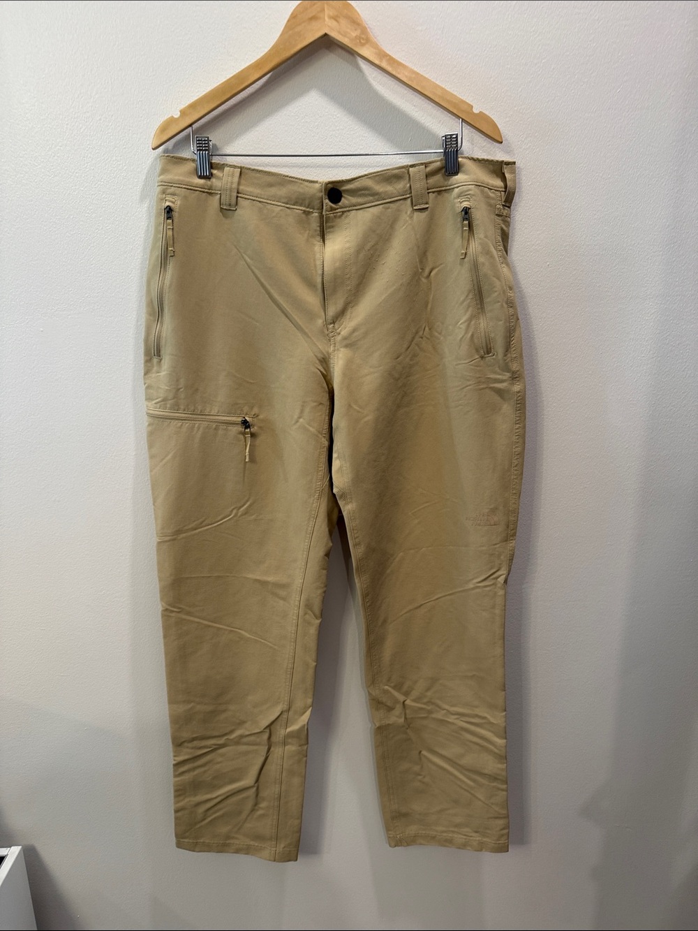 North Face Men's Outdoor Performance Pants - Tan Sz 36
